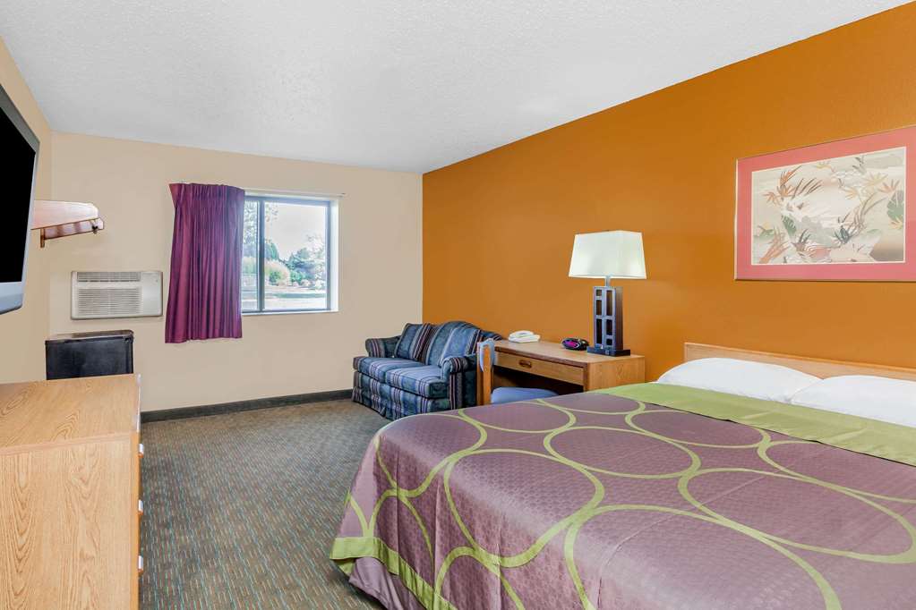 Super 8 By Wyndham Charlotte Amusement Park Area - photo 5
