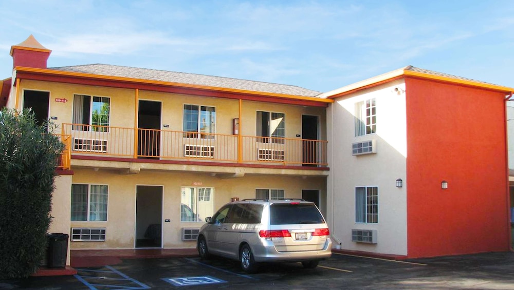 Motel 6 Glendale CA Pasadena Burbank Los Angeles - photo 6