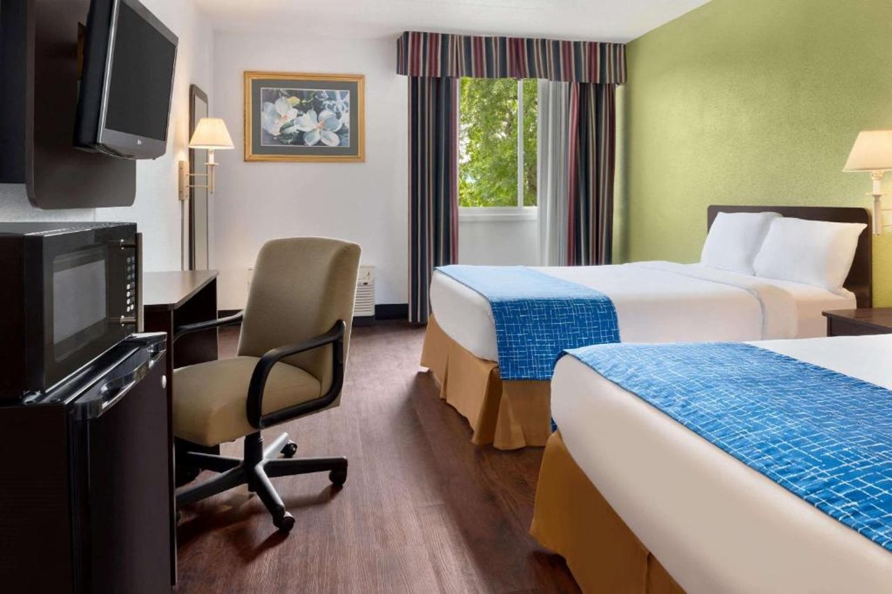 Travelodge by Wyndham Zanesville - photo 5
