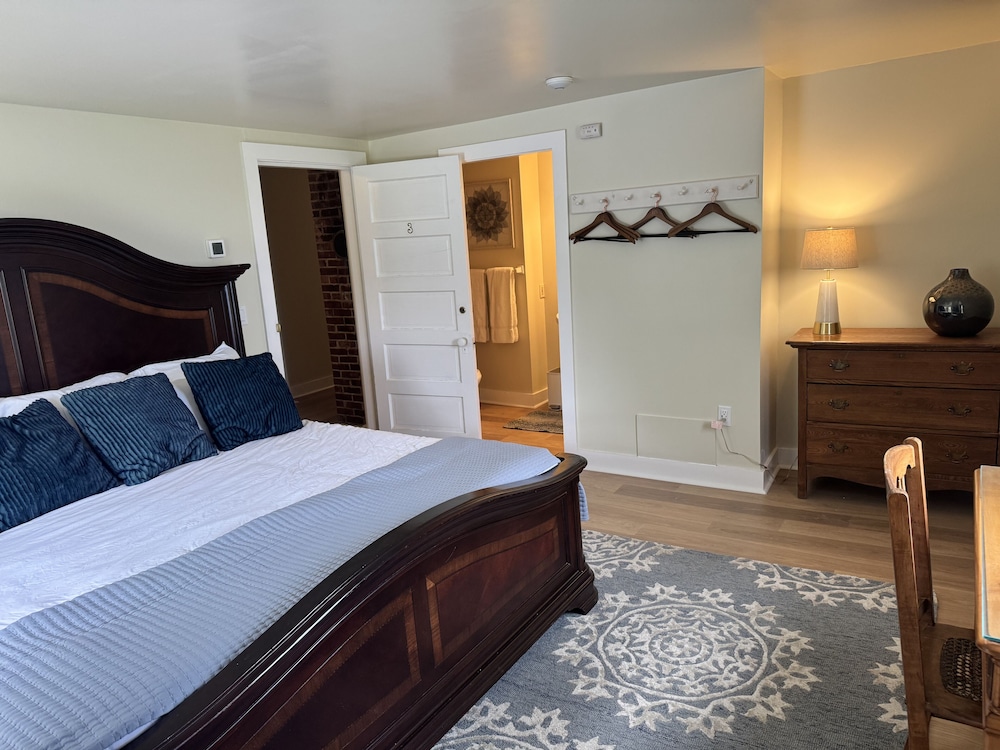 The High Tide Inn - photo 42