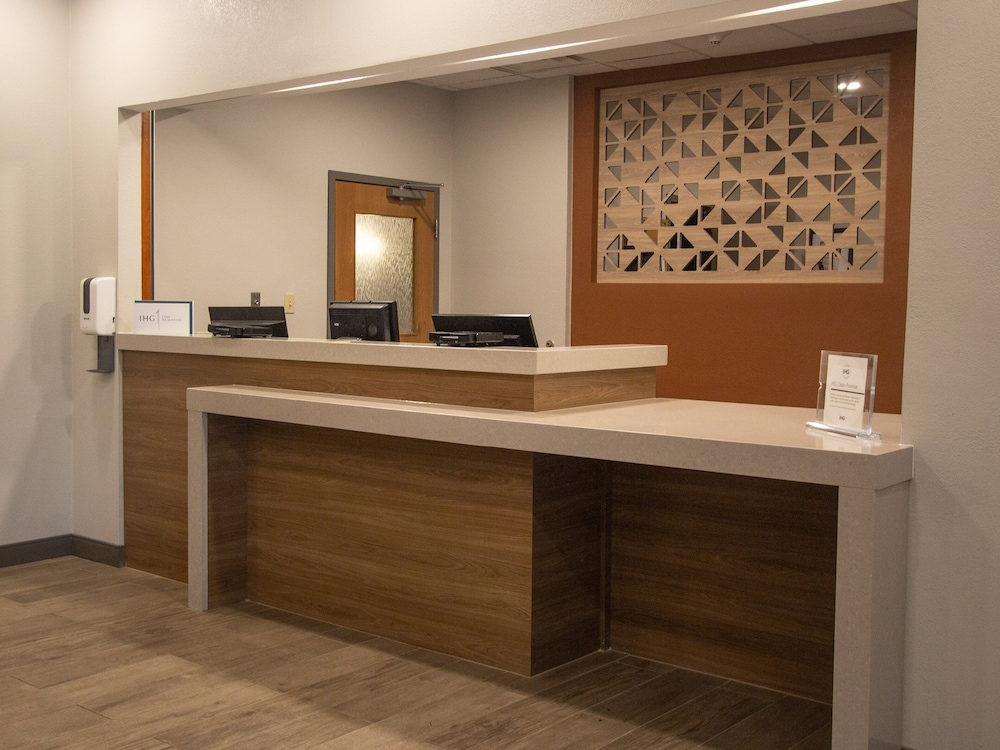 Candlewood Suites Louisville North by IHG - photo 40