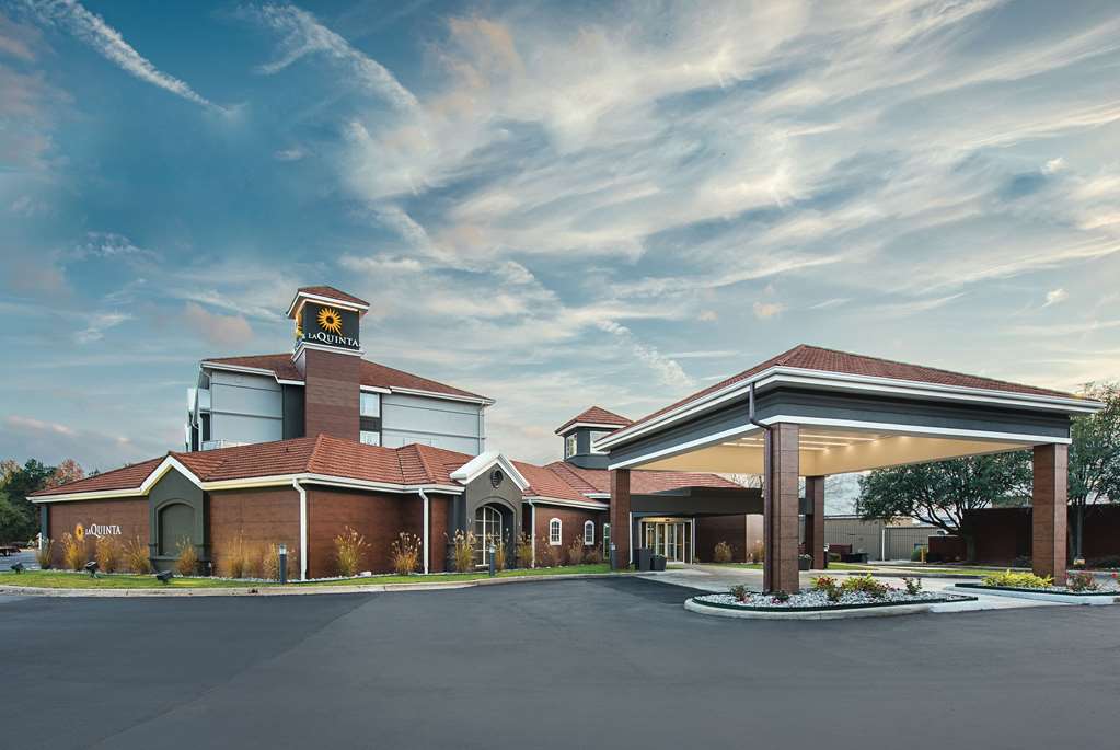 La Quinta Inn & Suites by Wyndham Shreveport Airport - photo 5
