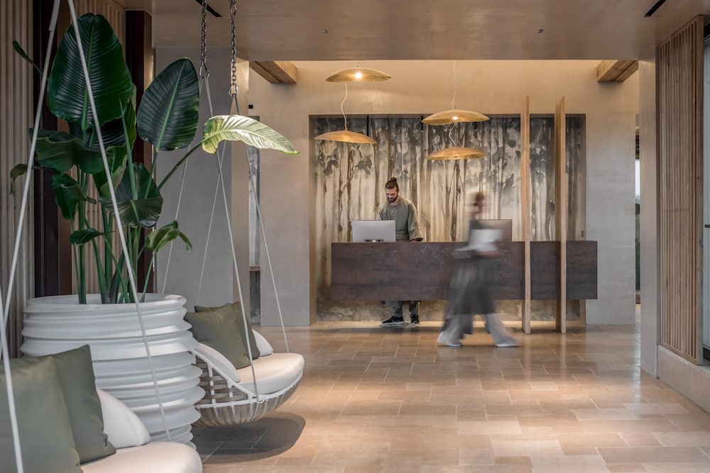 Acro Wellness Suites Adults Only — Irakleion — photo 2