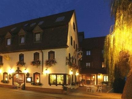 Zur Krone — hotel in Laudenbach