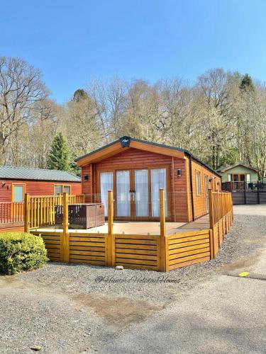Windermere View Lodge White Cross Bay — 4-Star Luxury Hotel in Windermere, United Kingdom