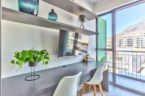 Arty Modern Design Studio with Balcony and Pool