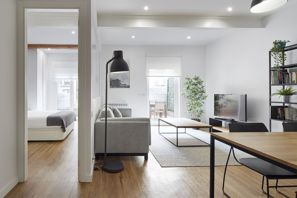 Always Easy I Zurriola — 4-Star Luxury Hotel in San Sebastian, Spain