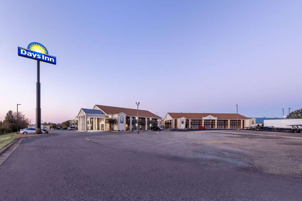 Days Inn by Wyndham Mooresville Lake Norman - photo 5