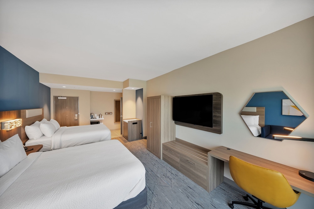 Holiday Inn Express & Suites Fort Walton Beach Eglin Area by IHG - photo 18