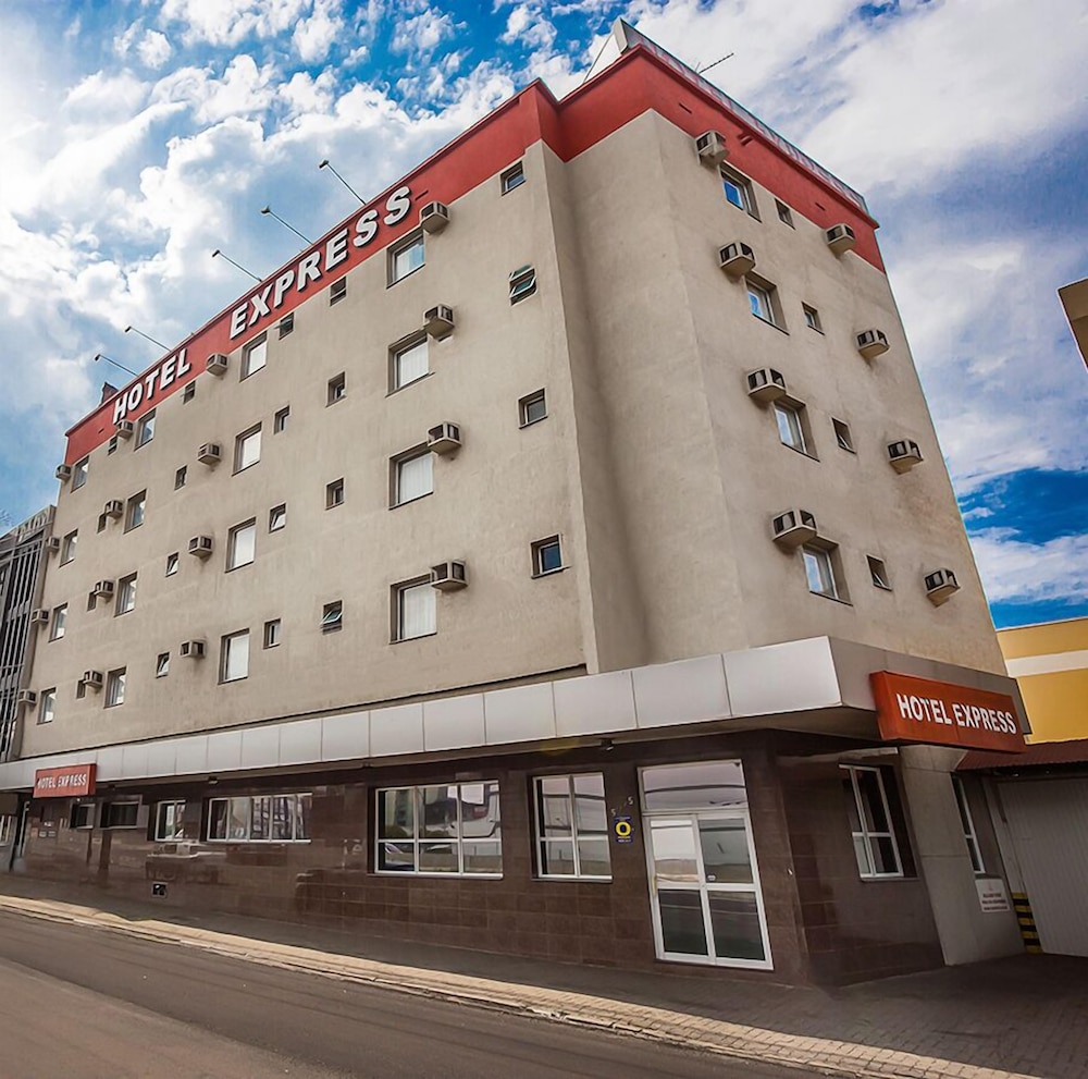 Hotel Express Canoas - carbon neutral hotel in Canoas