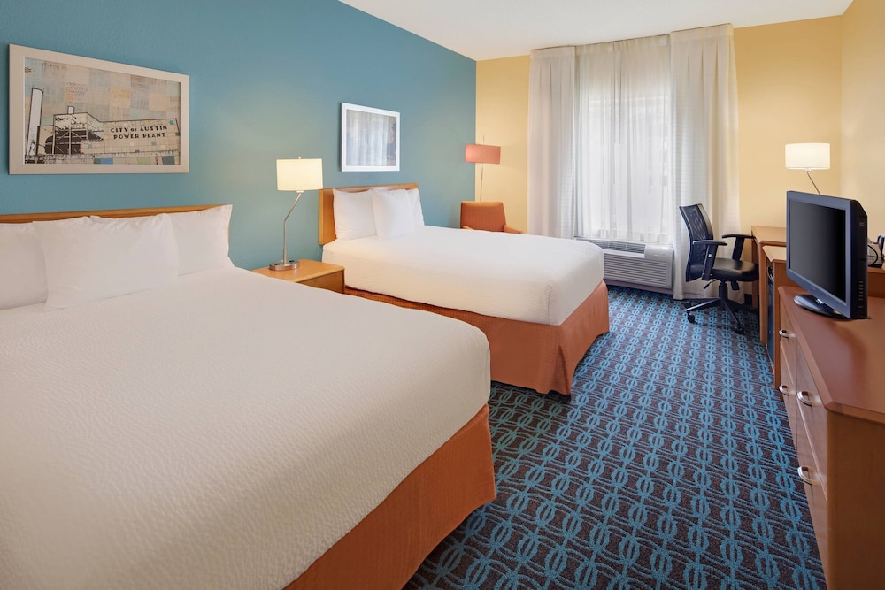 Fairfield Inn & Suites by Marriott Austin University Area - photo 9