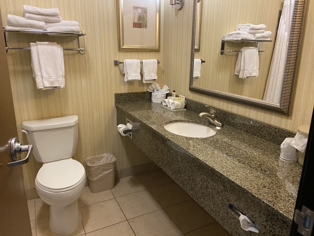 Holiday Inn Express & Suites Silt Rifle by IHG - photo 43