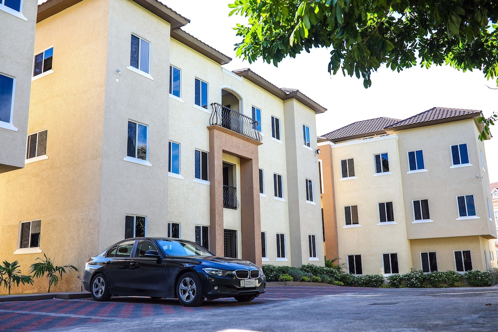 Rochester Palms in Kingston, Jamaica
