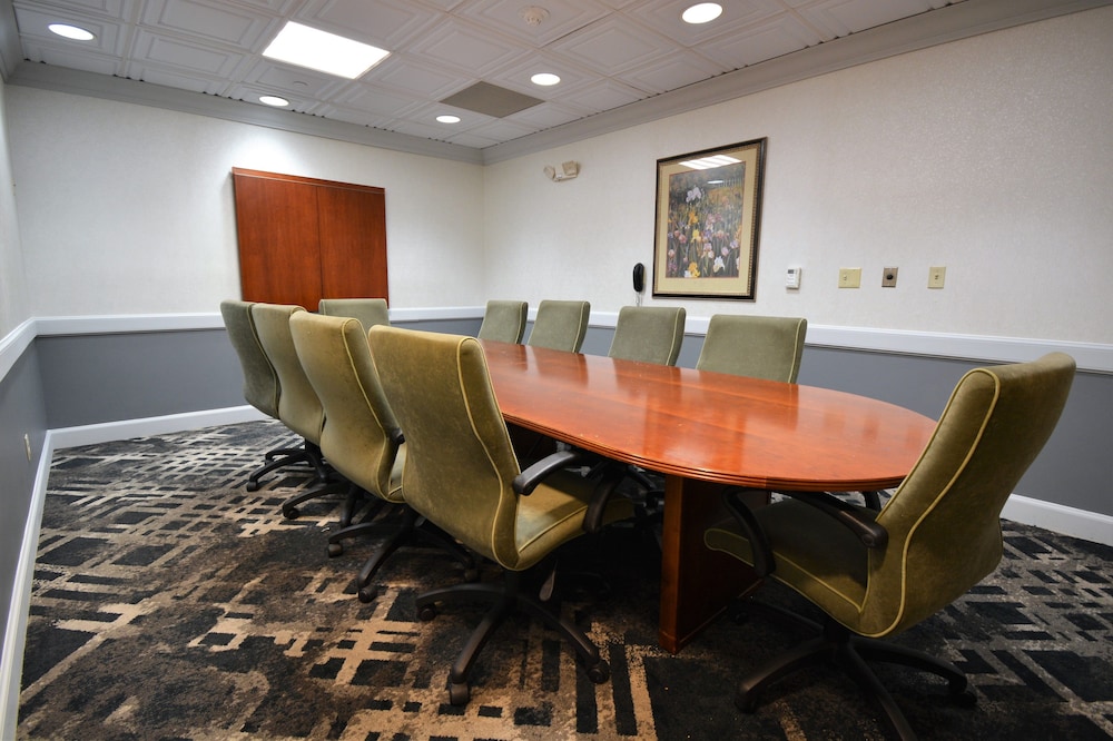 Holiday Inn Hazlet by IHG - photo 39