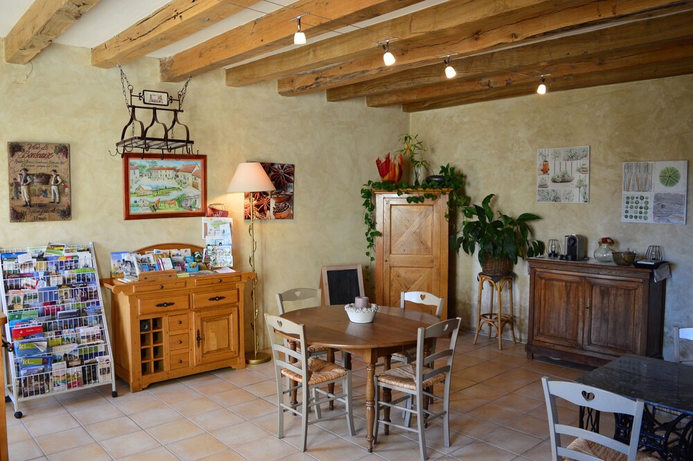 Le Clos de Saires Gîtes — Lencloitre — photo 2