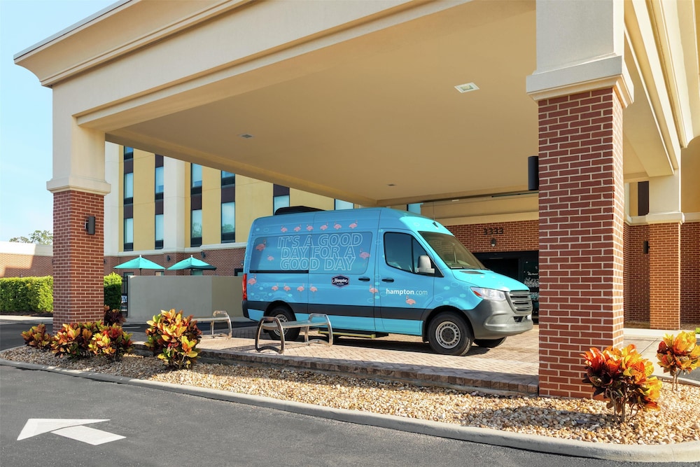 Hampton Inn & Suites Tampa Busch Gardens Area - photo 55