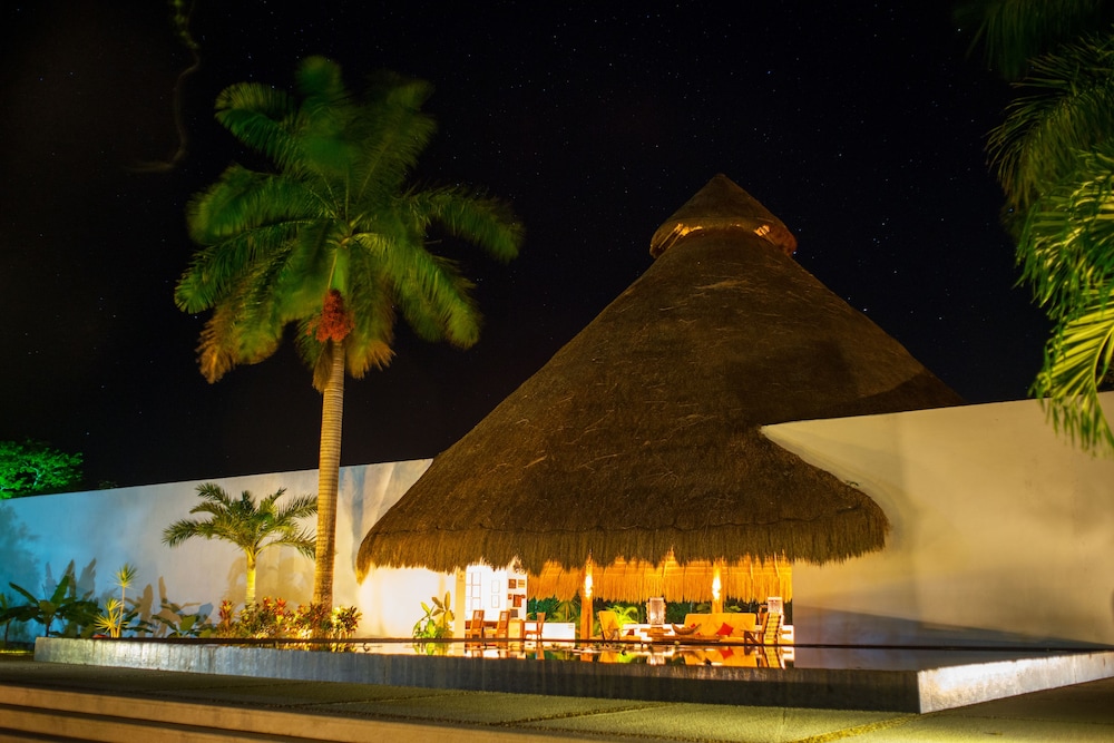 Front of property - evening/night