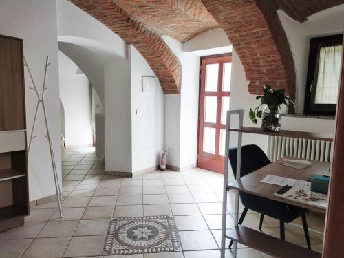 Dimora 5 laghi A due passi dal Lago Sirio — 4-Star Luxury Hotel in Ivrea, Italy