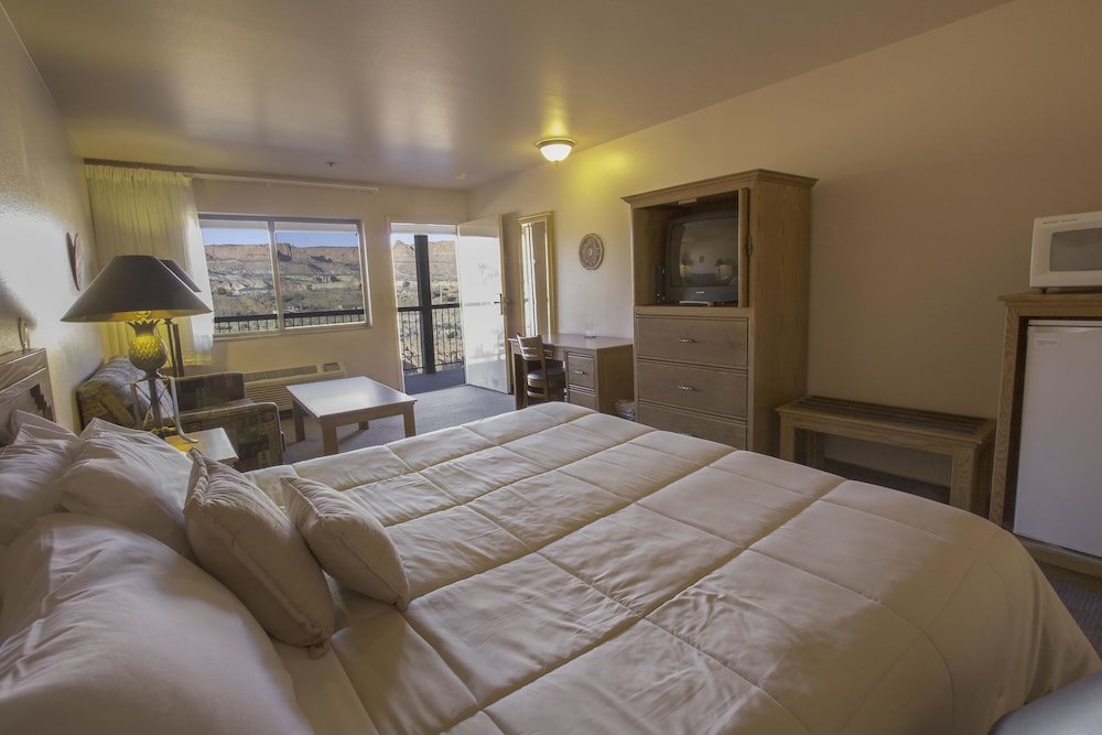 The Noor Hotel - photo 8