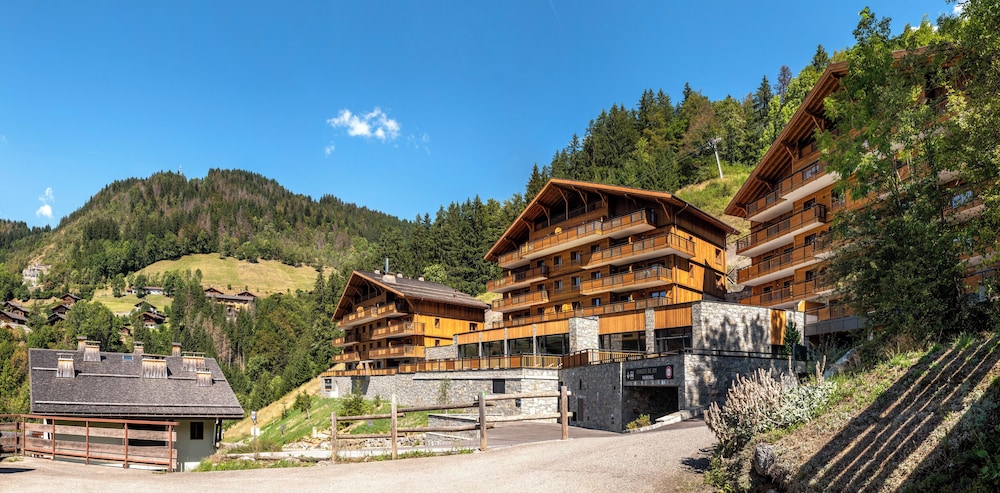 MGM Hôtels & Résidences Résidence Chalets de Joy — 5-Star Luxury Hotel in Le Grand-Bornand, France