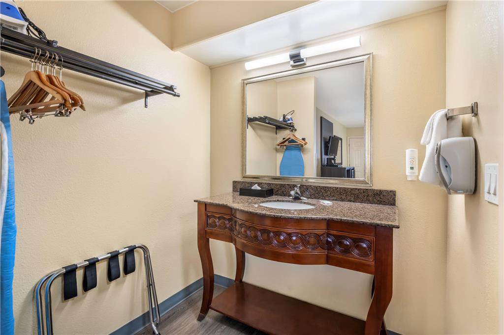 Quality Inn Klamath Falls Crater Lake Gateway - photo 9