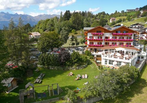 Hotel Sonnenheim - carbon neutral hotel in Avelengo