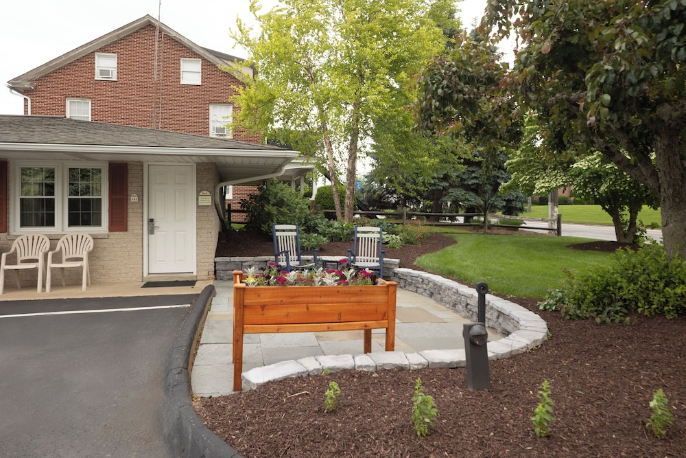Travelers Rest Motel - photo 11