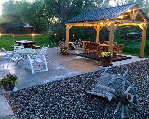 Top Property Fishermen Pool Passes One Minute To The Hot Springs Location Perfect & Amenity Rich Pup Friendly Discover An Exceptional Wyoming Stay Thermopolis River Walk Home at Hot Springs State Park 'Where Families and Fisherman Stay' — 4-Star Luxury Hotel in Thermopolis, United States