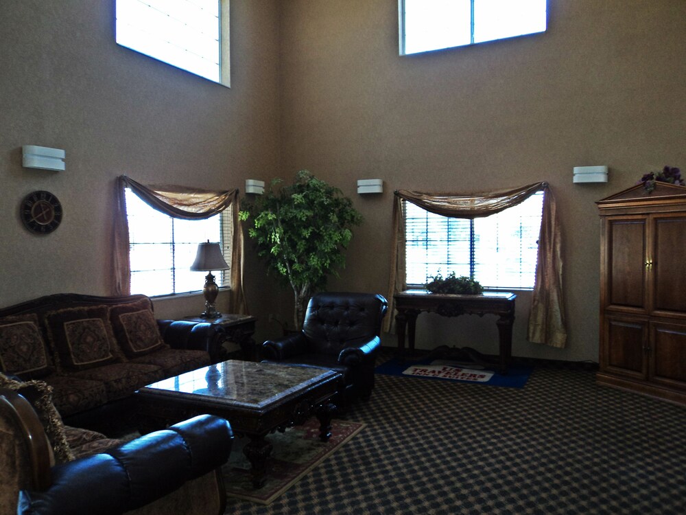Travelodge by Wyndham Carlsbad NM — hotel near Cavern City Air Terminal