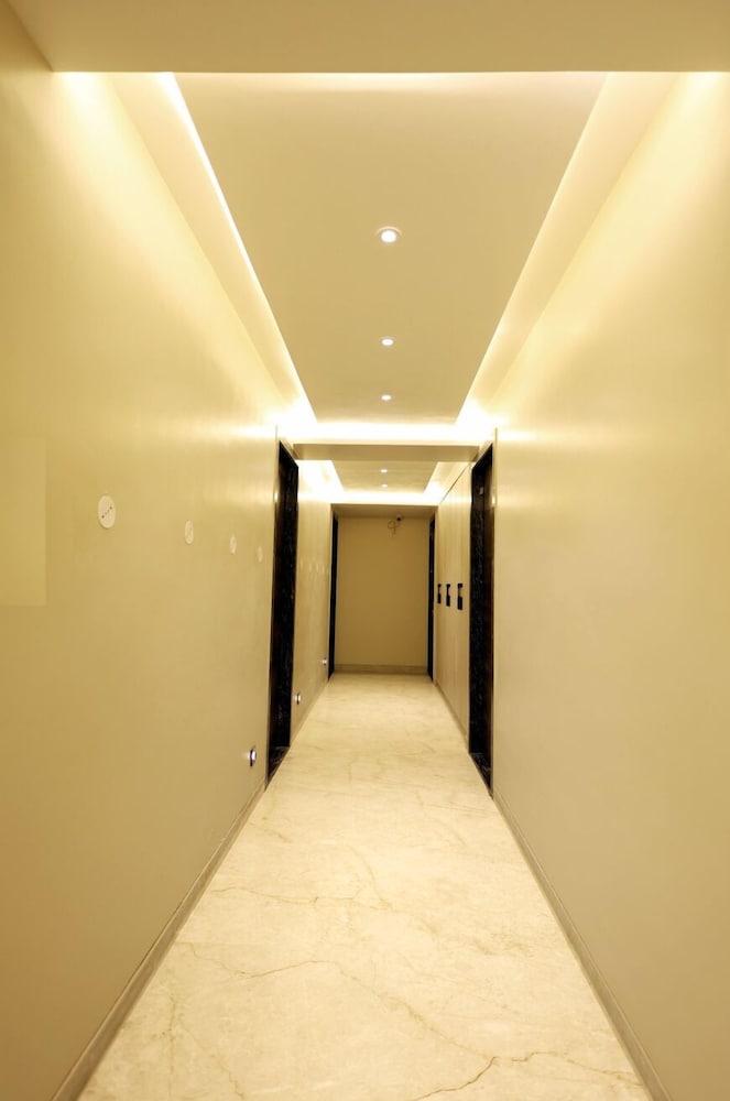Hotel RGS Crystal