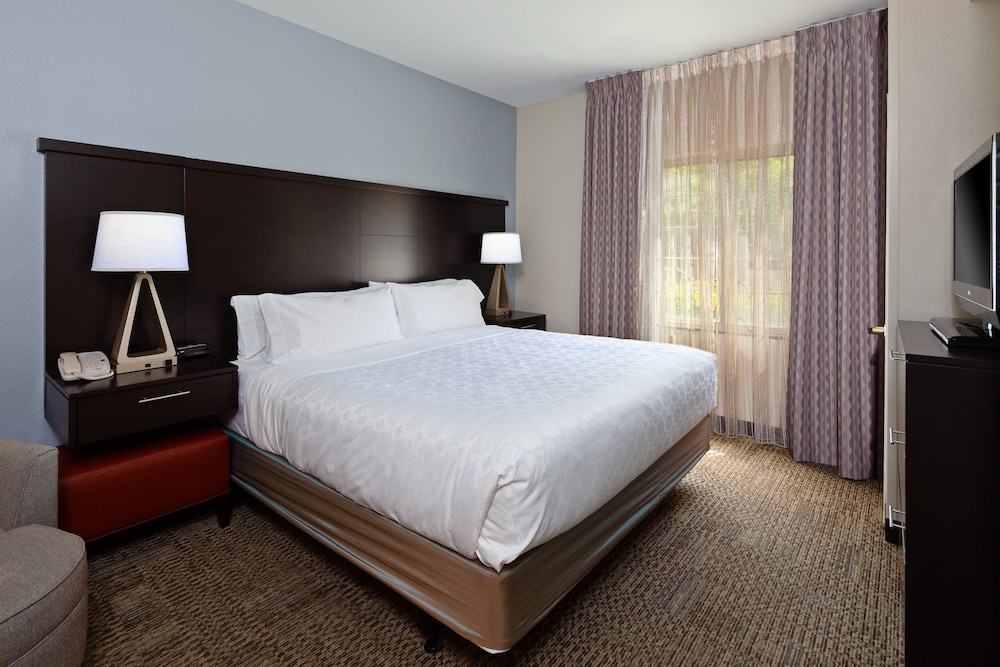 Staybridge Suites Fairfield Napa Valley Area by IHG - photo 7