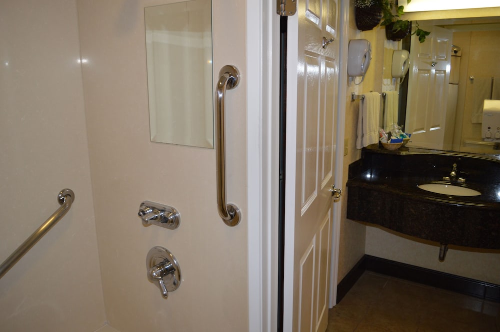 Dynasty Suites Redlands - photo 19