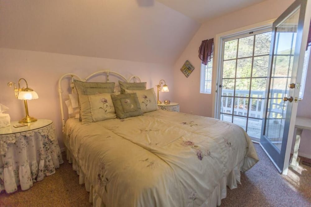 Apple Blossom Inn - photo 26