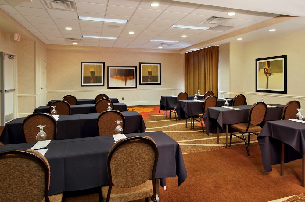 Hilton Garden Inn Columbus Airport - photo 35