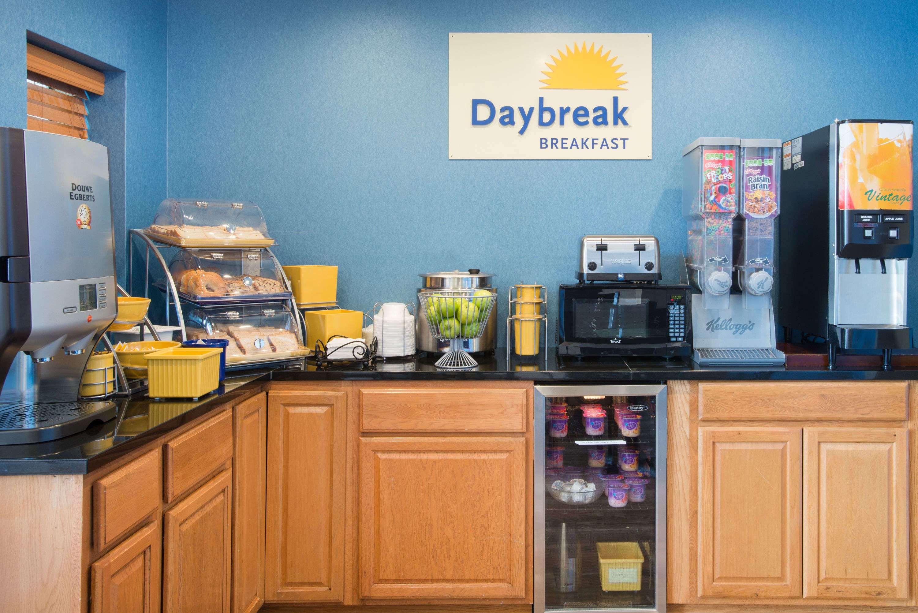 Days Inn New Haven - photo 19