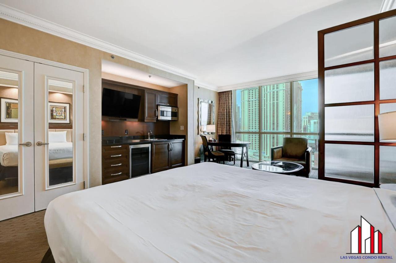 MGM Signature 15 611 Strip View Jacuzzi Studio