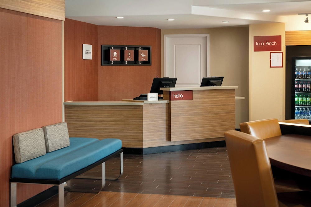 TownePlace Suites by Marriott Fresno Clovis - photo 2