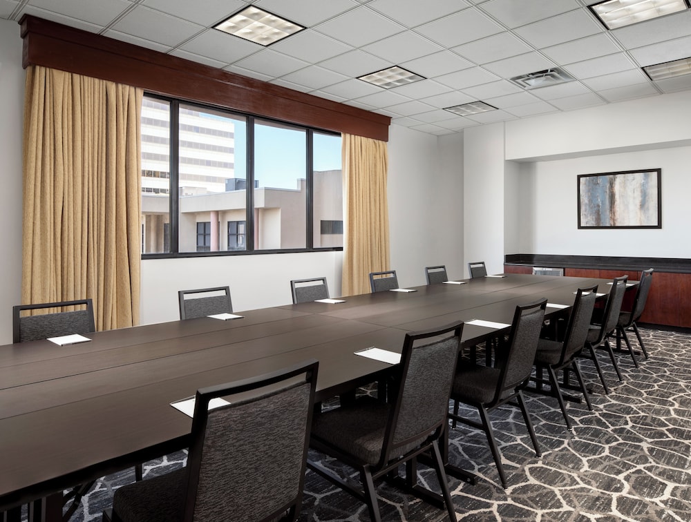 Embassy Suites by Hilton Tampa Airport Westshore - photo 65