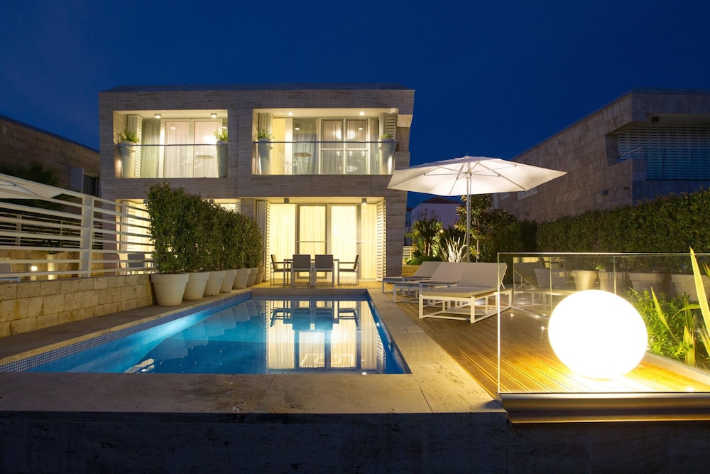 Villa Oleander ZadarVillas — 4-Star Luxury Hotel in Zadar, Croatia