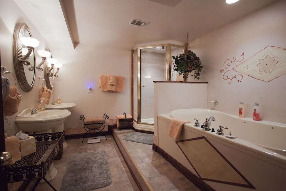 Old Northside Bed & Breakfast - photo 20