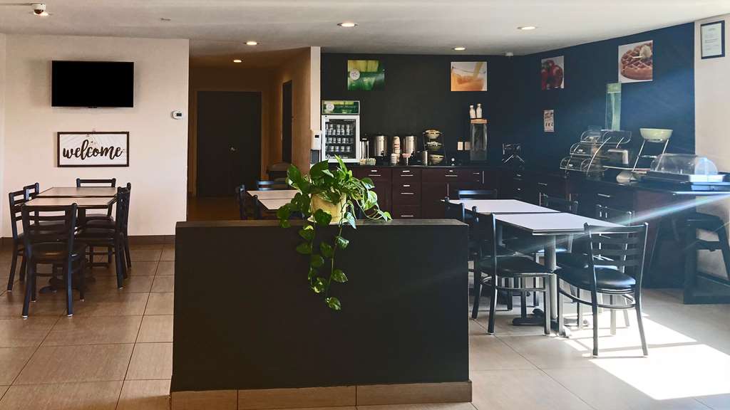 Quality Inn & Suites near Downtown Bakersfield - photo 30