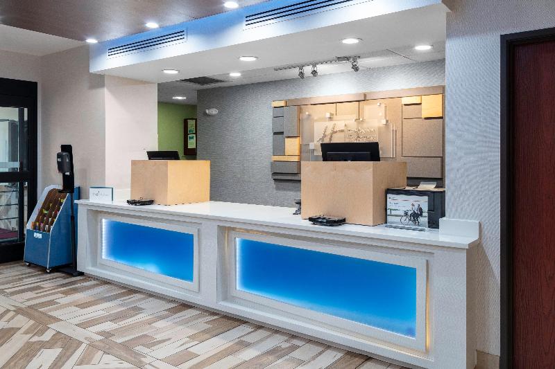 Holiday Inn Express & Suites Roanoke Rapids SE by IHG - photo 14