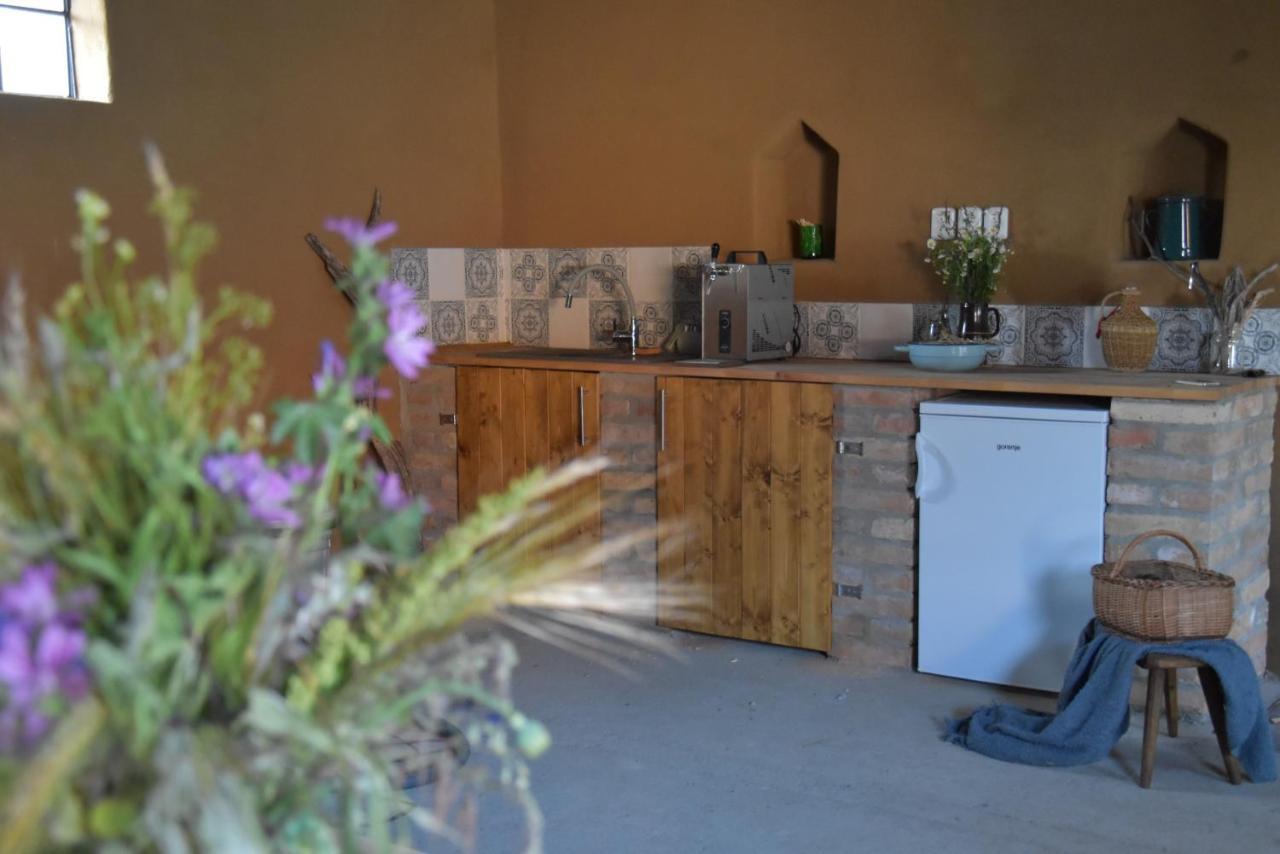 Mlatevna - carbon neutral hotel in Sakvice