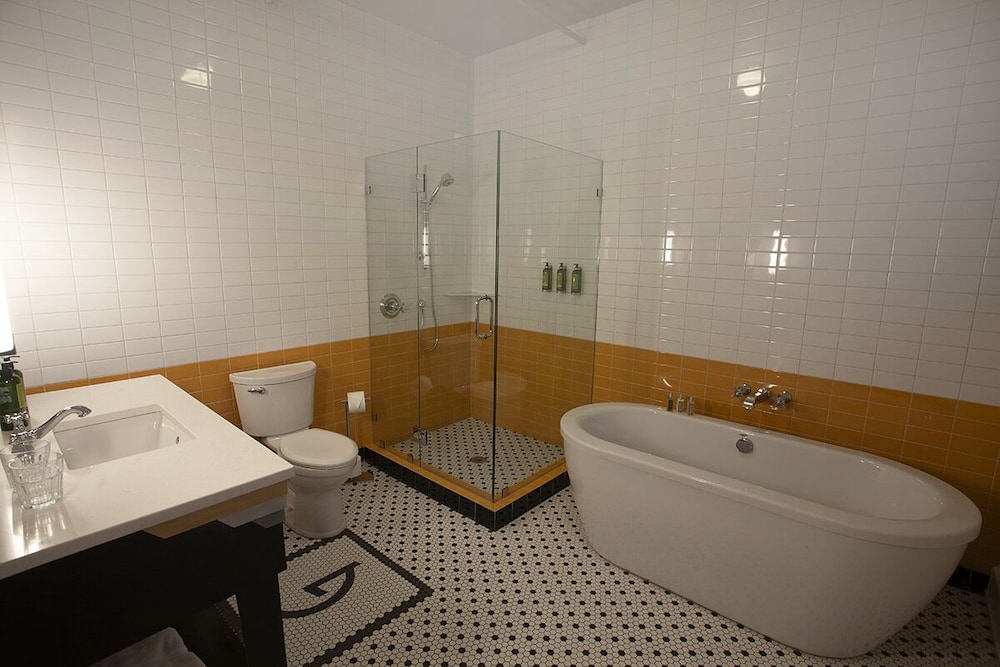 Greyhound Inn - photo 51