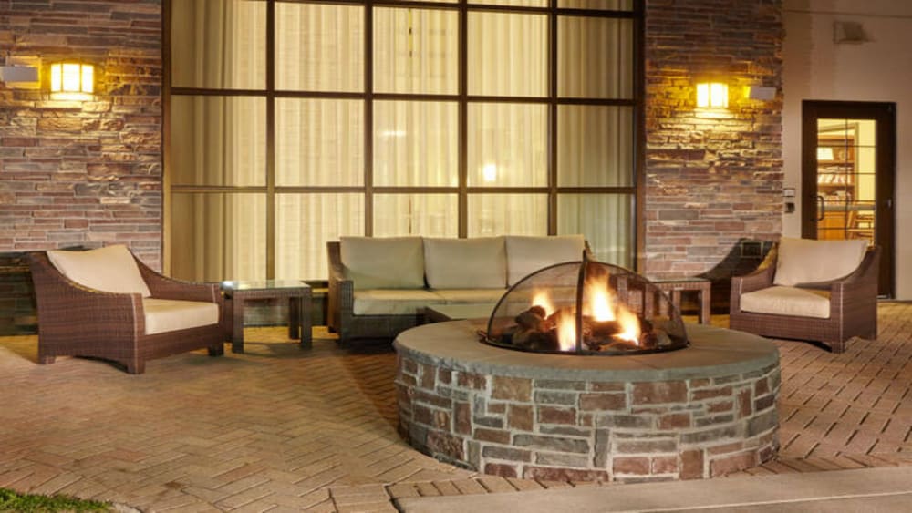 Staybridge Suites Milwaukee Airport South by IHG - photo 38