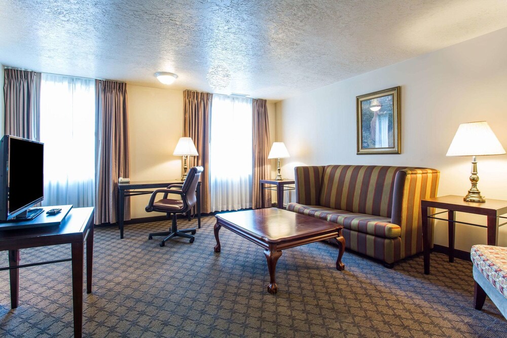 Bigelow Hotel and Residences Ascend Hotel Collection - photo 10