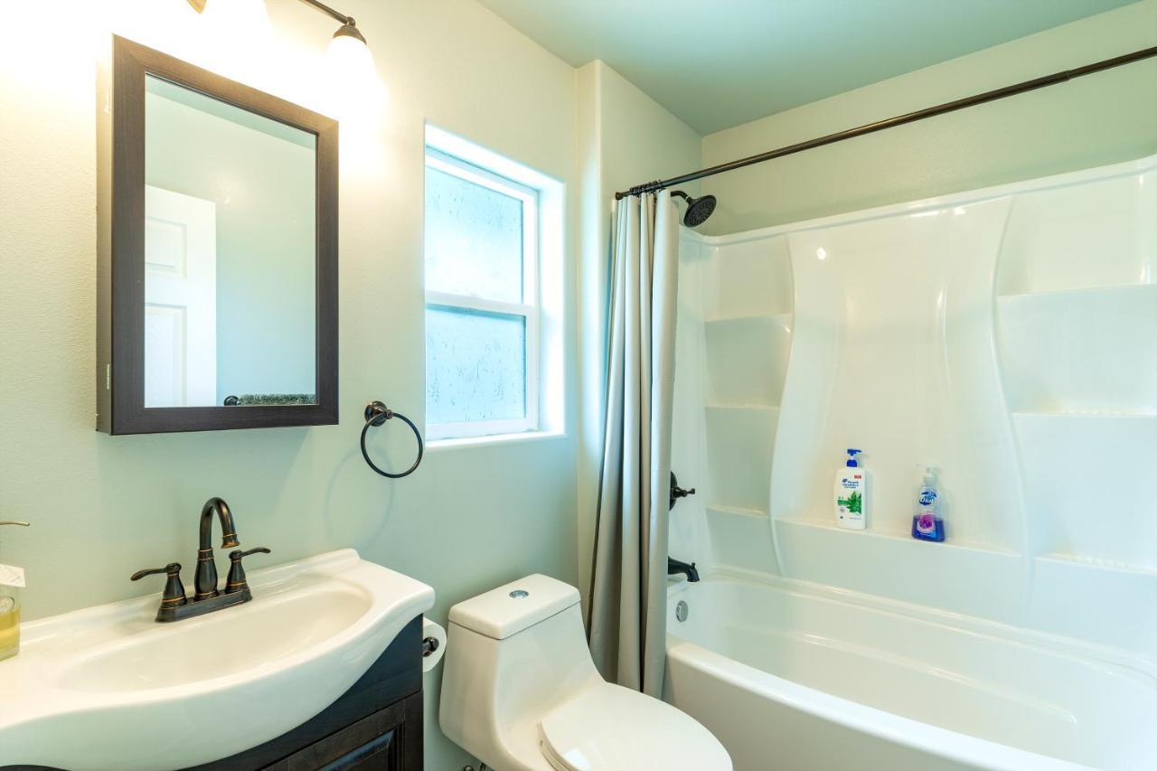 Ocean Breeze Inn - photo 7