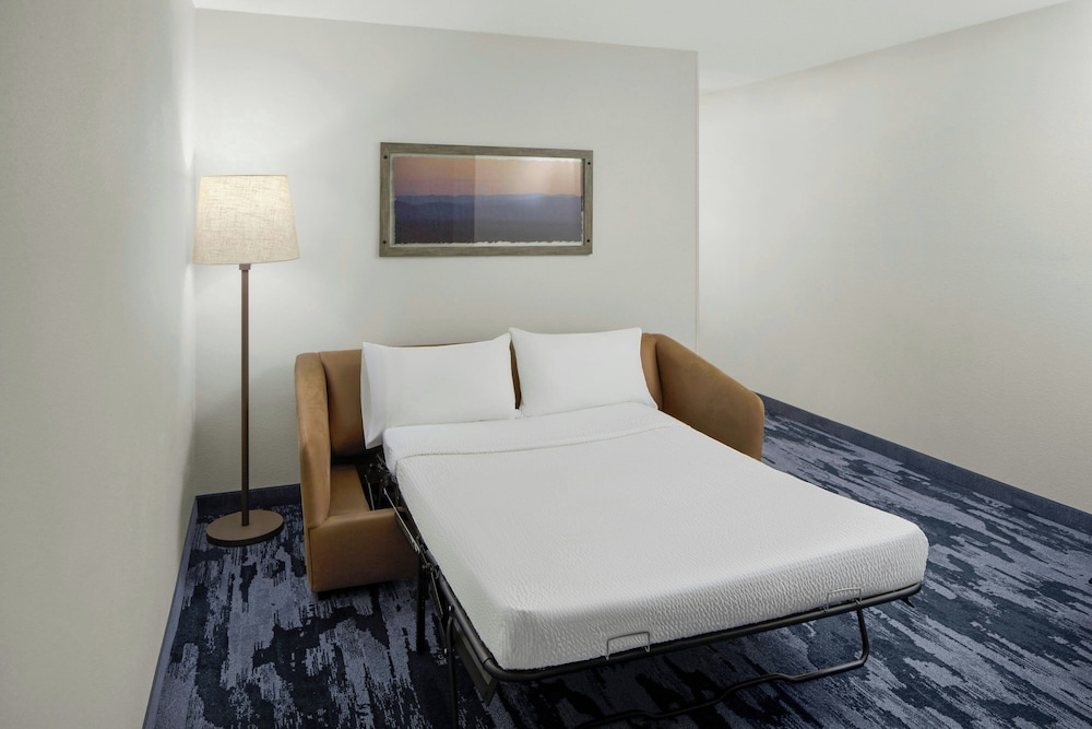 Fairfield Inn & Suites South Boston - photo 10