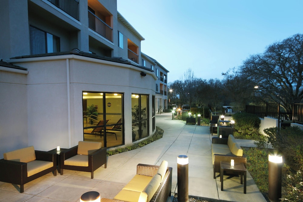 Courtyard by Marriott Roseville - photo 44