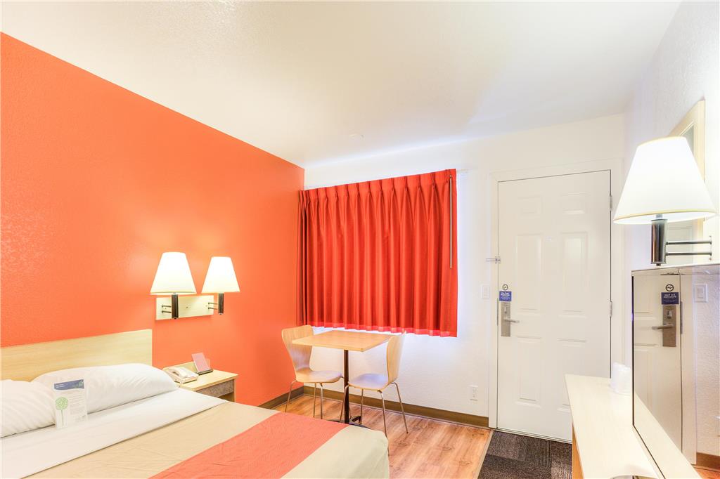 Motel 6 Tigard OR Portland South Lake Oswego - photo 25